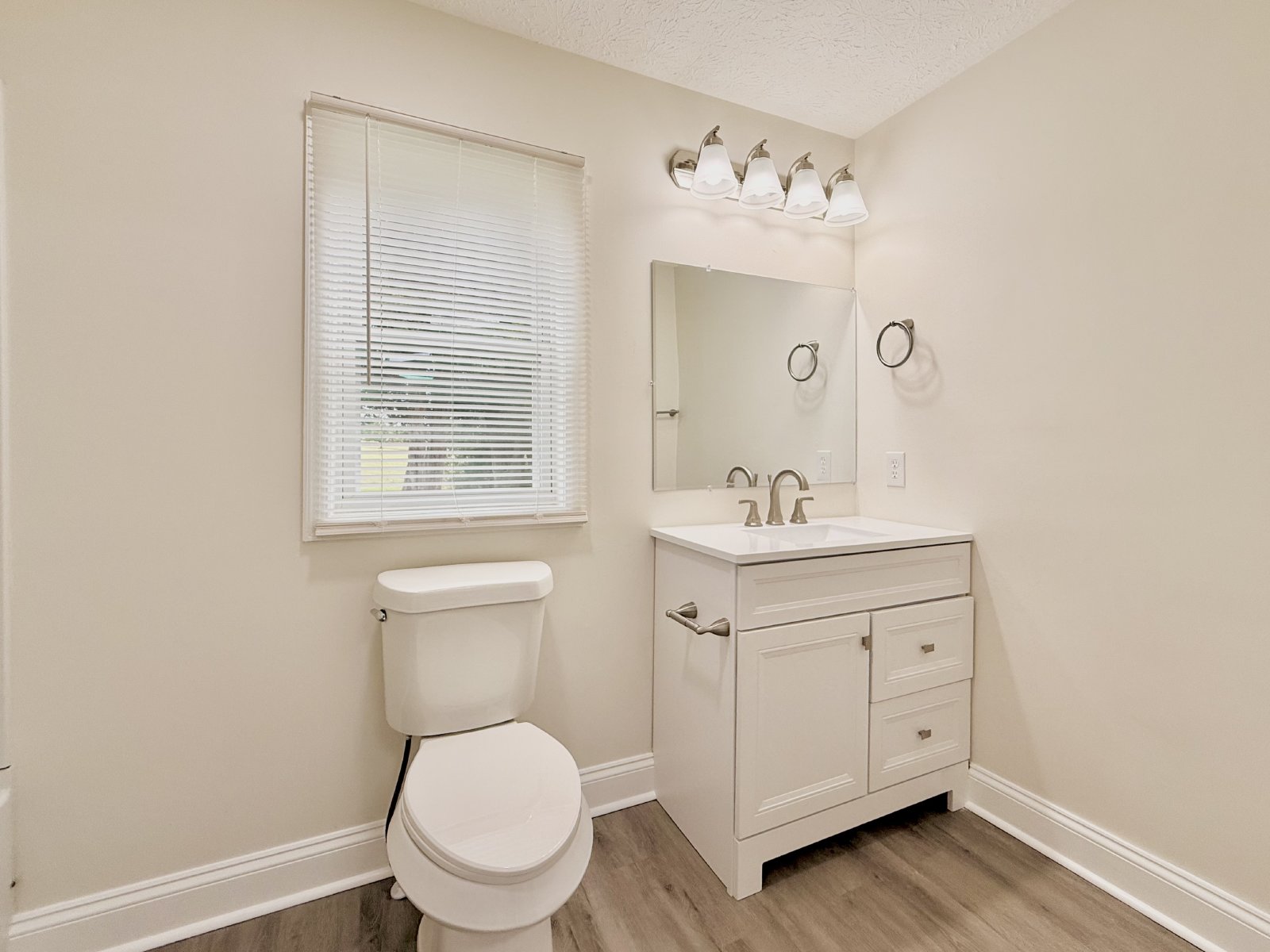 Renovated 1 Bedroom/1 Bathroom Home with Covered Back Porch property image