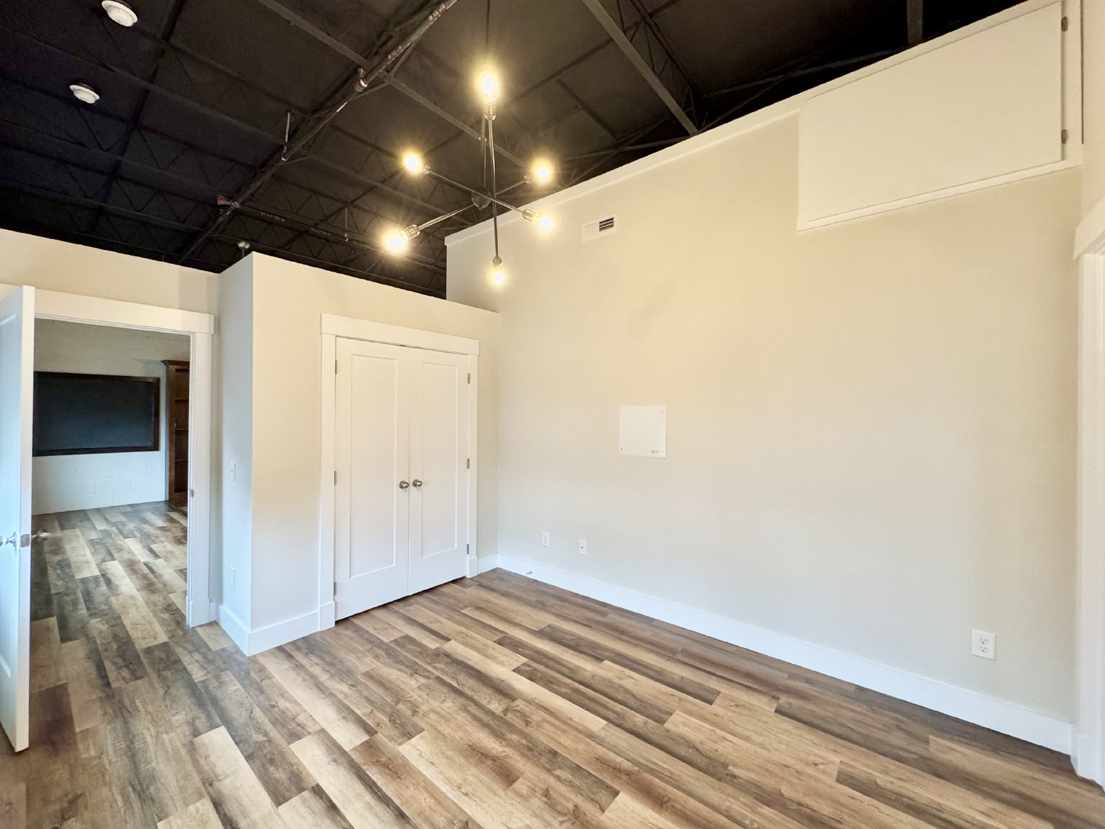 Luxury, Location, & Convenience property image