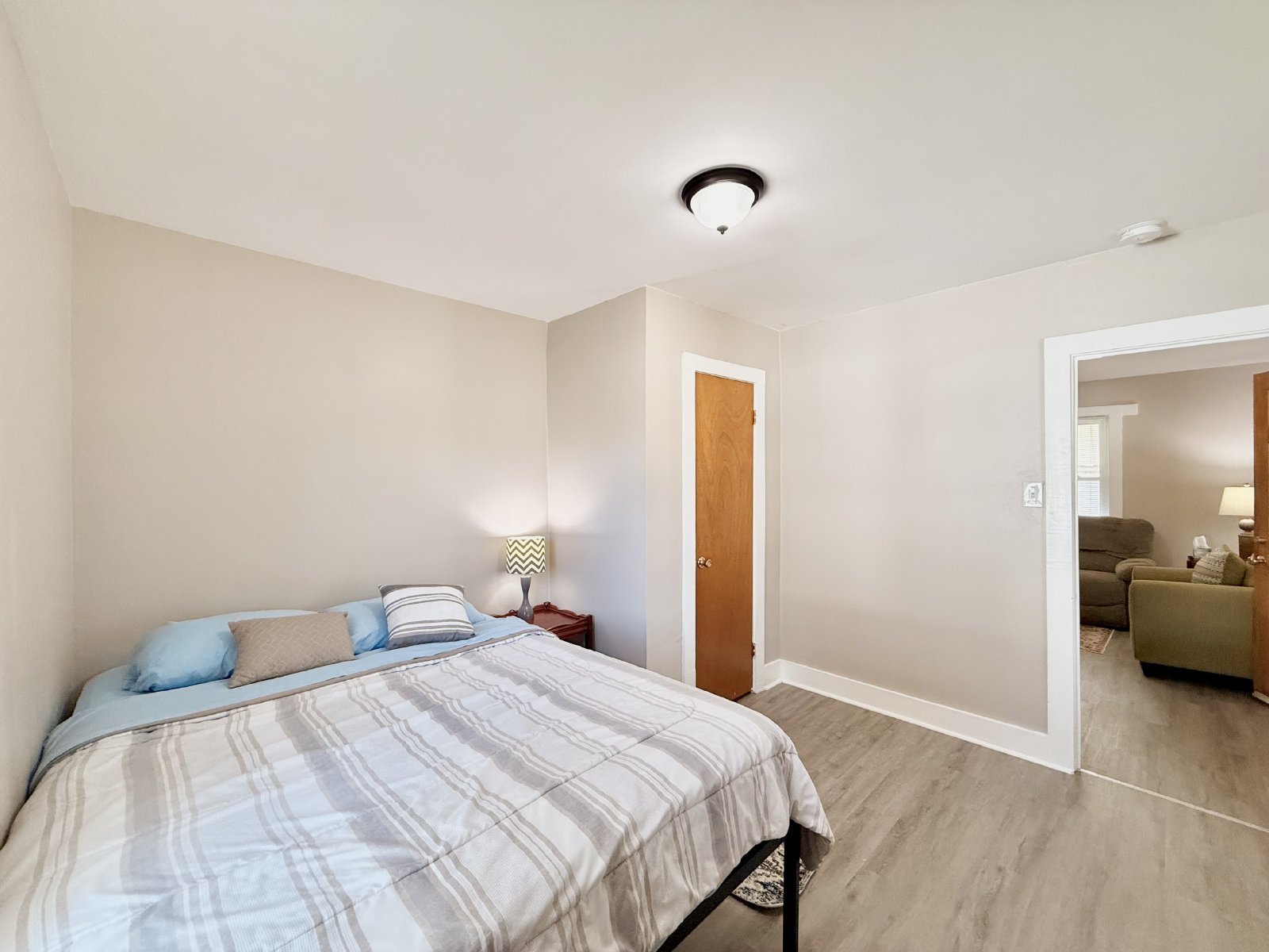 Fully Furnished & Utilities Included -SHORT TERM LEASES AVAILABLE with a premium. property image