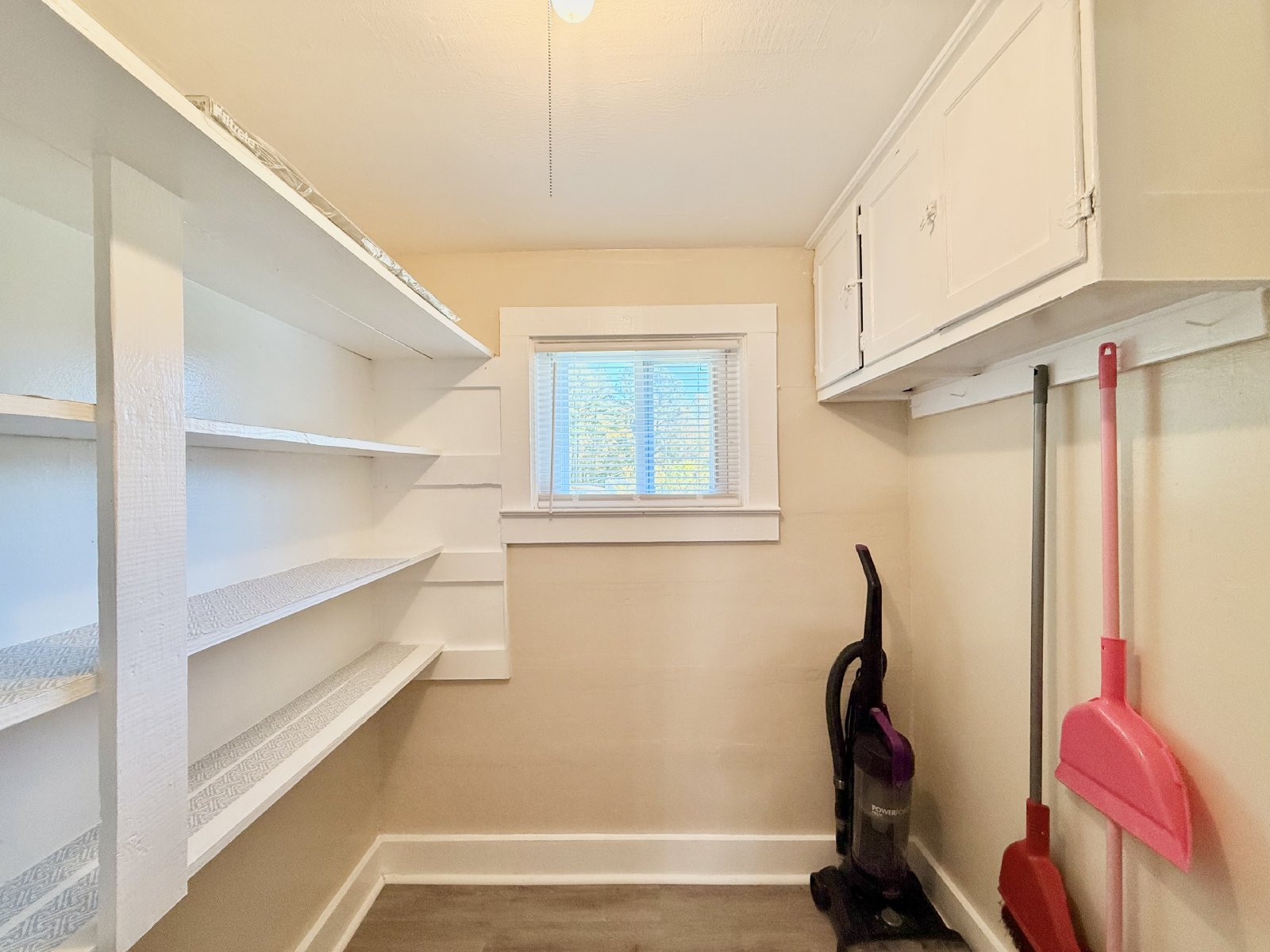 Fully Furnished & Utilities Included -SHORT TERM LEASES AVAILABLE with a premium. property image