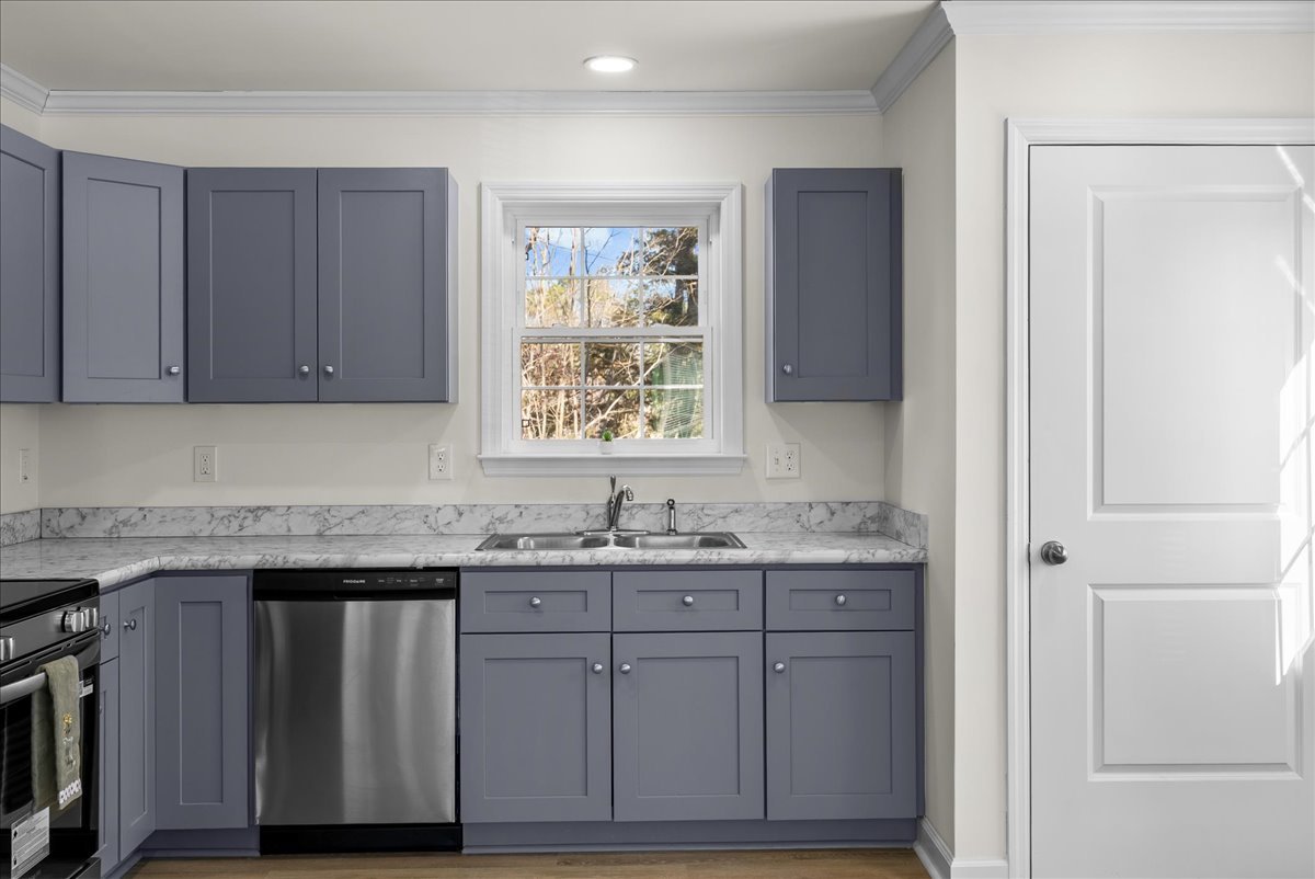 The Home You’ve Been Searching For! *Utilities & Furniture can be added with a rental premium* property image