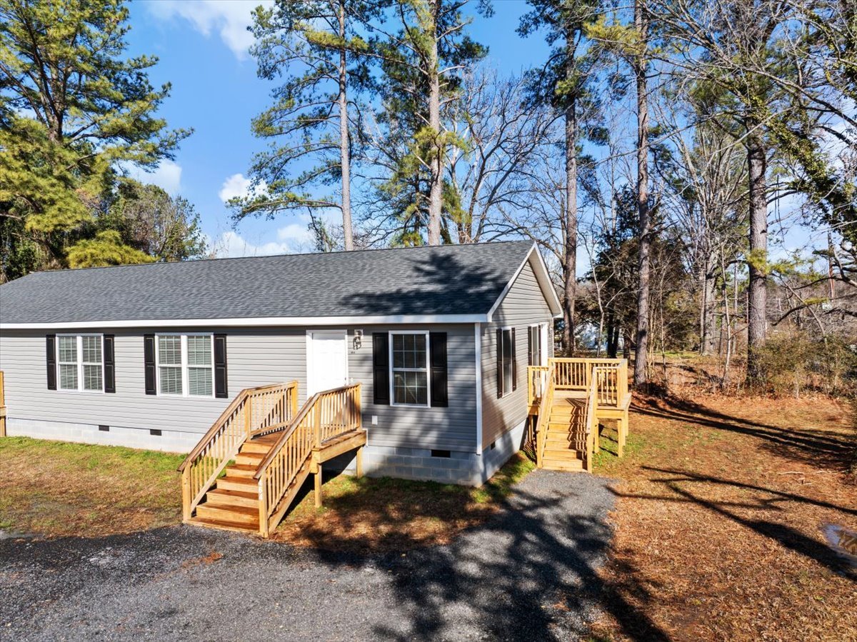 The Home You’ve Been Searching For! *Utilities & Furniture can be added with a rental premium* property image