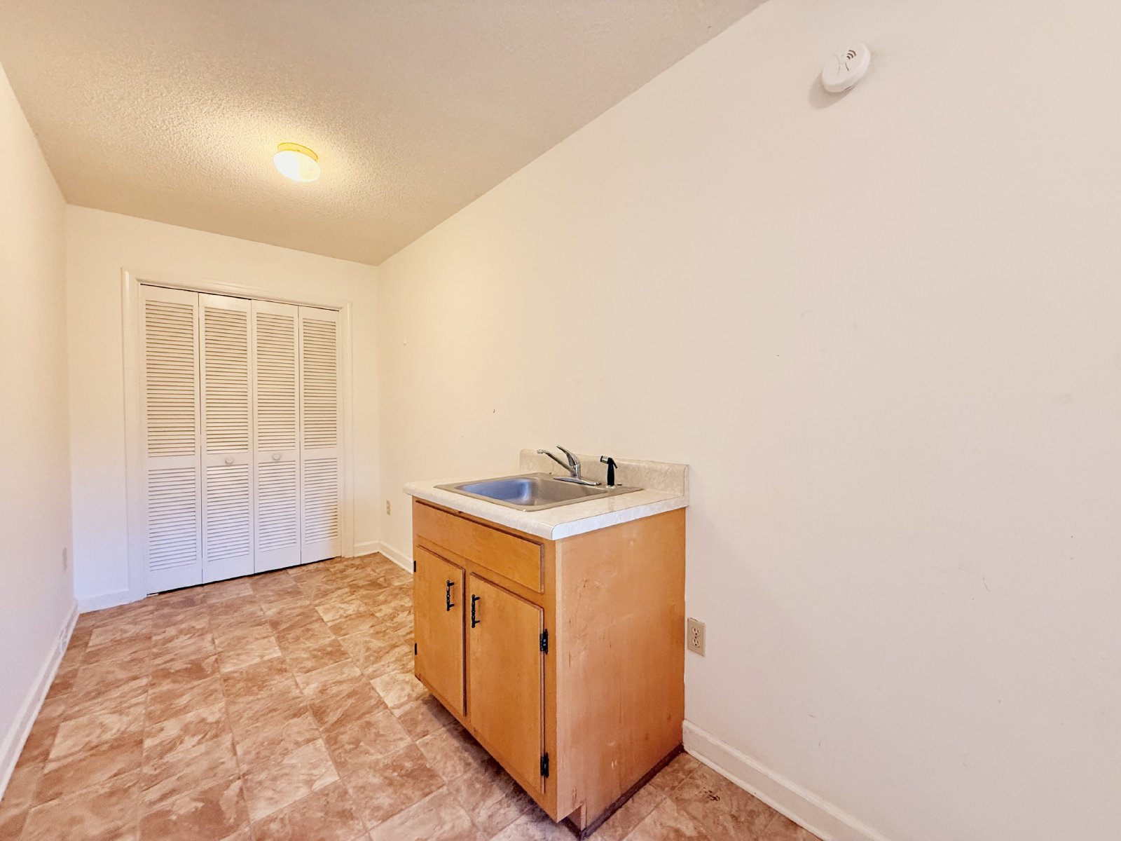 Charming 3 Bedroom Home for Rent! property image