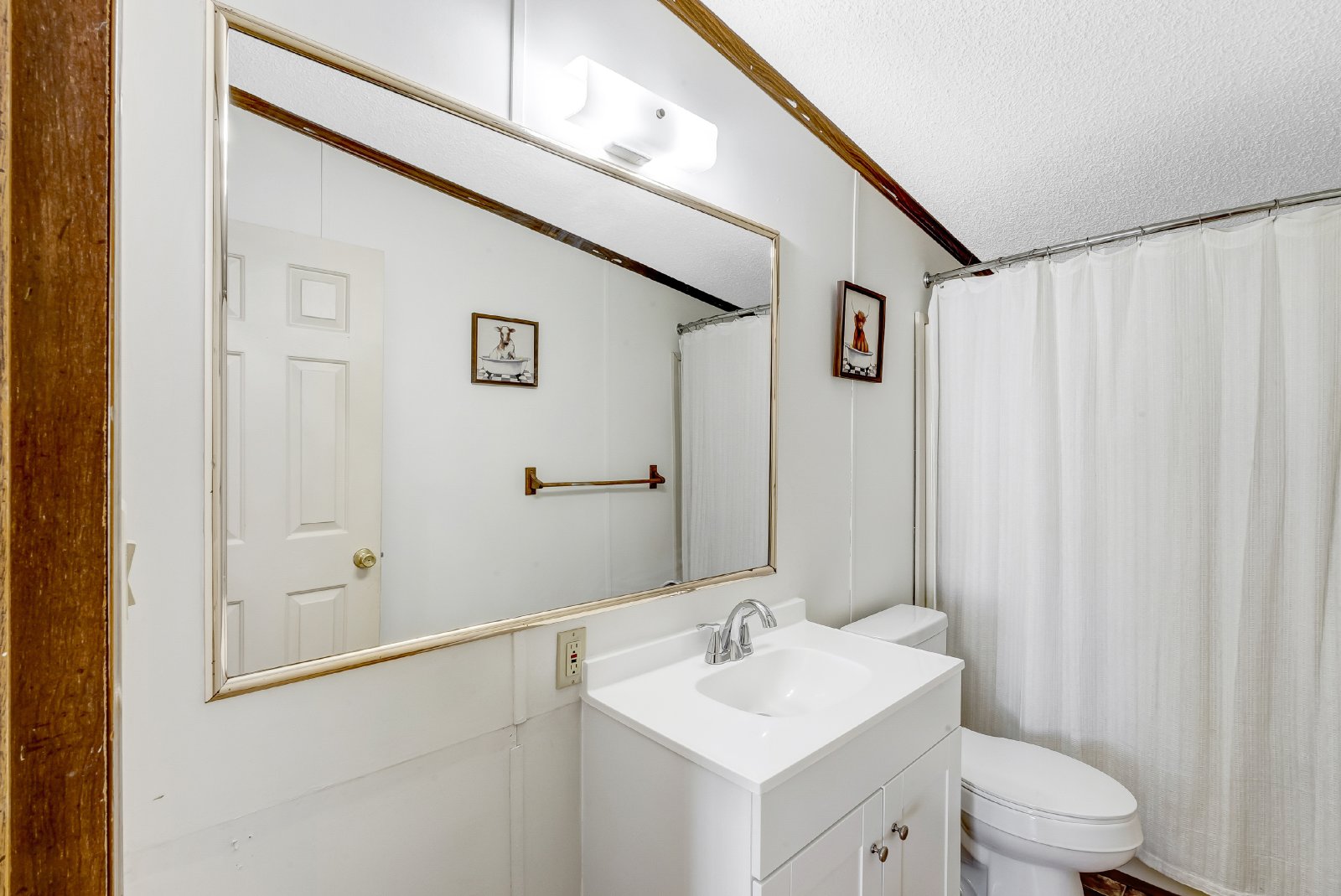 3 Bedroom/2 Bathroom Equine Farm Home property image