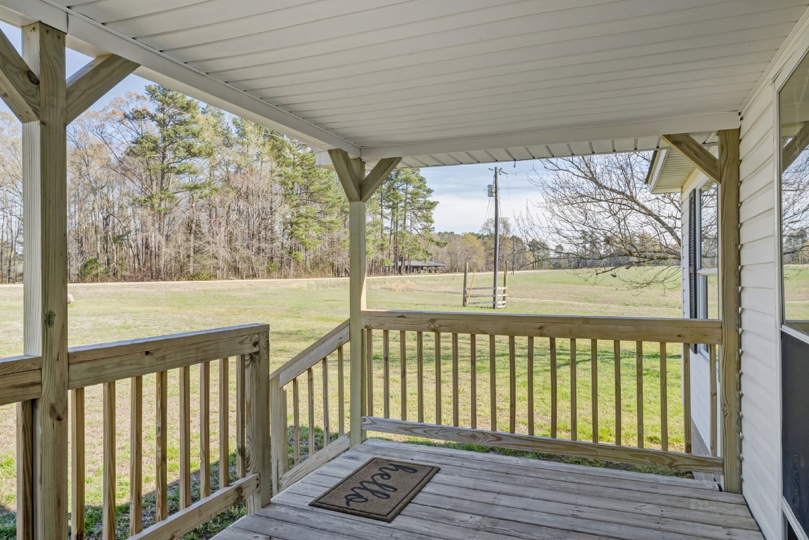 3 Bedroom/2 Bathroom Equine Farm Home property image