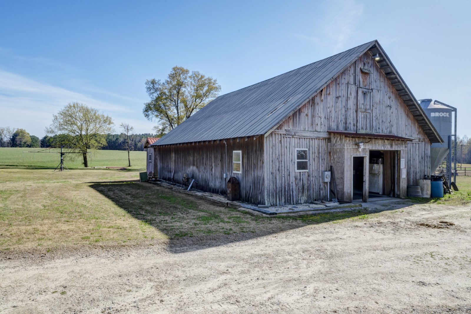 3 Bedroom/2 Bathroom Equine Farm Home property image