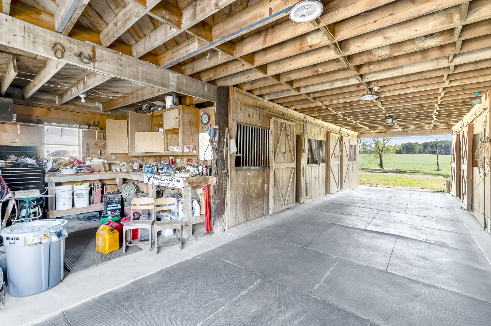 3 Bedroom/2 Bathroom Equine Farm Home property image