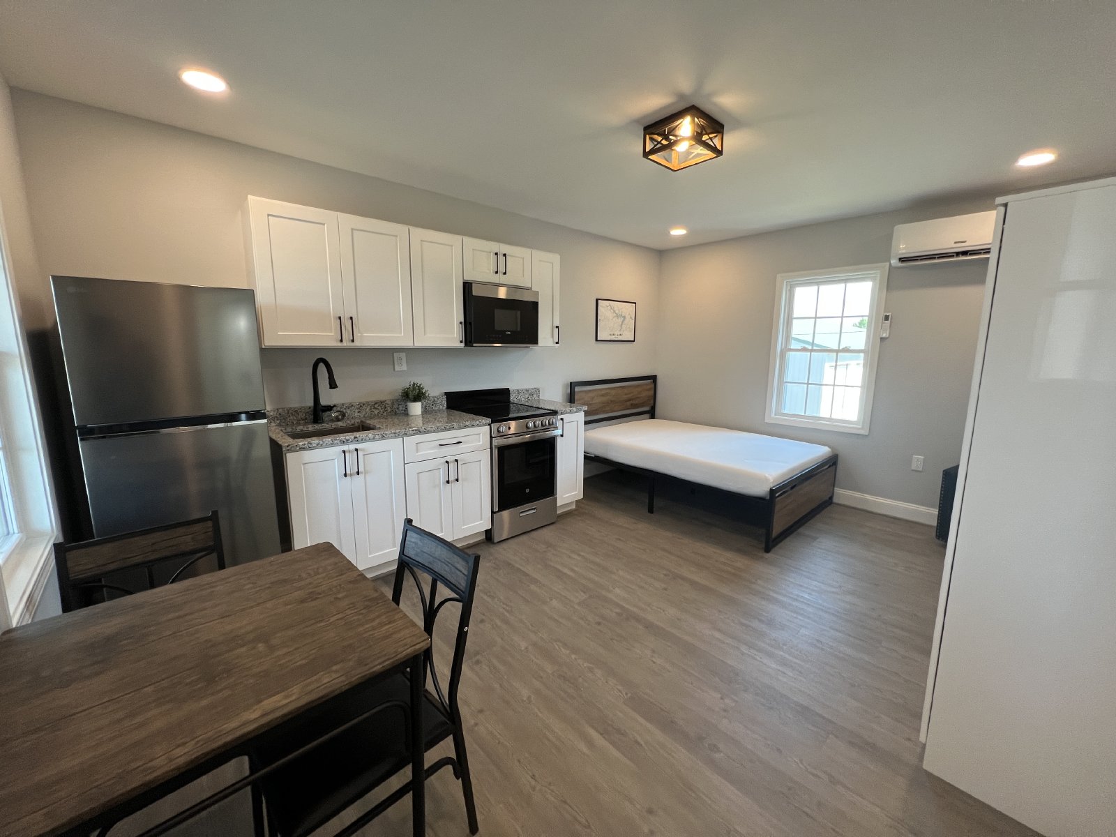 Your Fully Furnished Buffalo Junction Apartment Awaits! property image