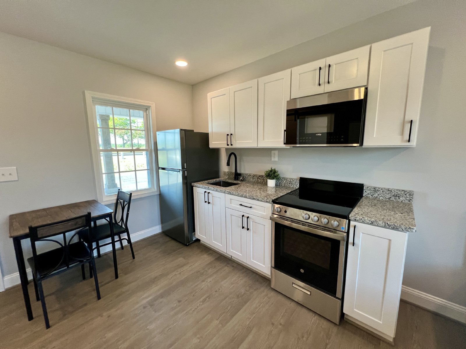 Your Fully Furnished Buffalo Junction Apartment Awaits! property image