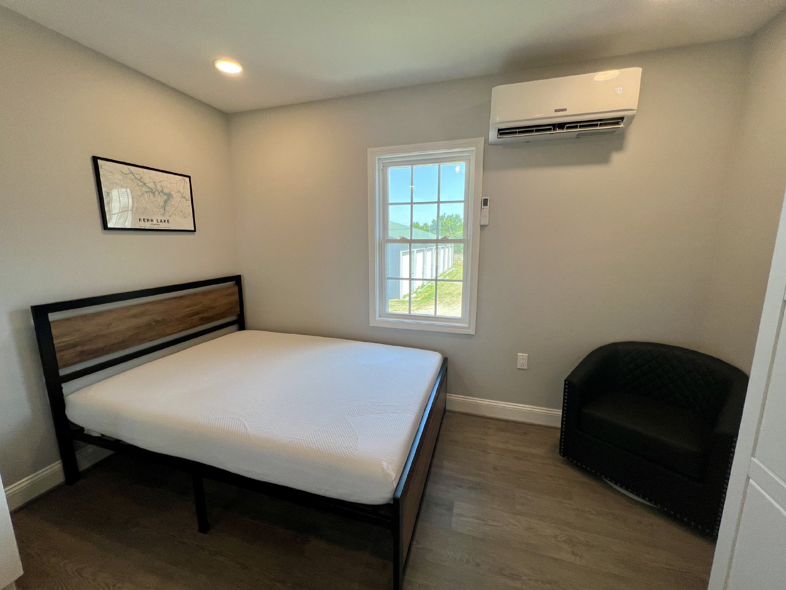 Your Fully Furnished Buffalo Junction Apartment Awaits! property image