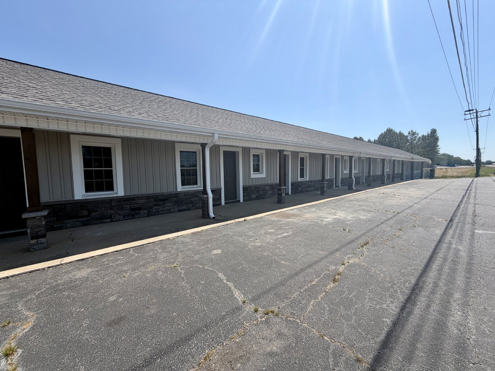 Your Fully Furnished Buffalo Junction Apartment Awaits! property image