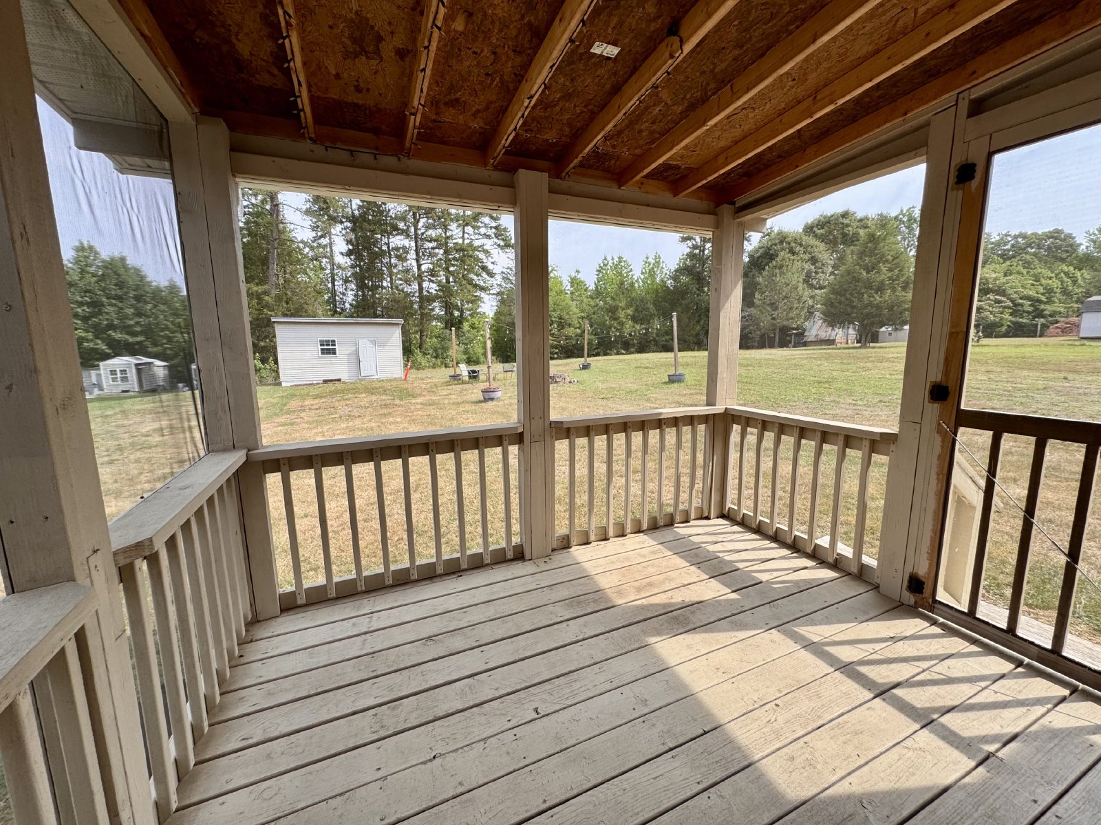 Because location really is everything! WATER & LAWN MAINTENANCE INCLUDED property image