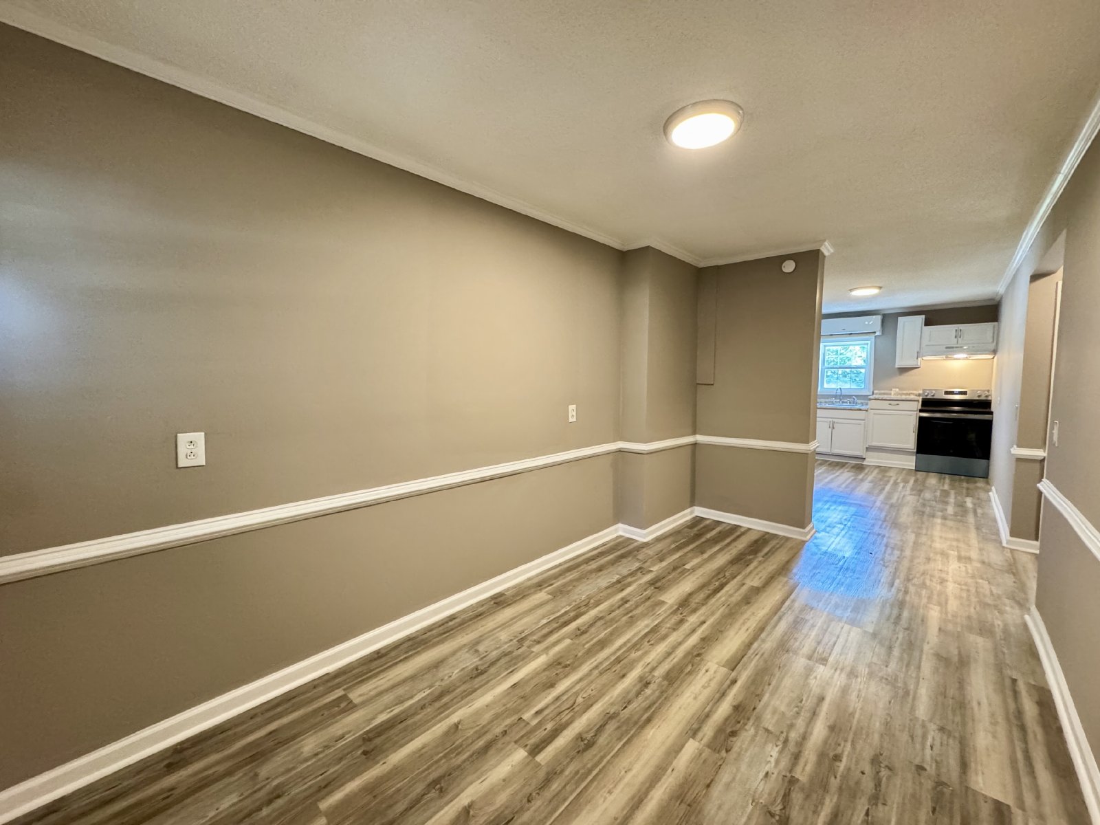 Location, Community, Quality Living. It Starts Here! MONTH TO MONTH LEASE ONLY property image