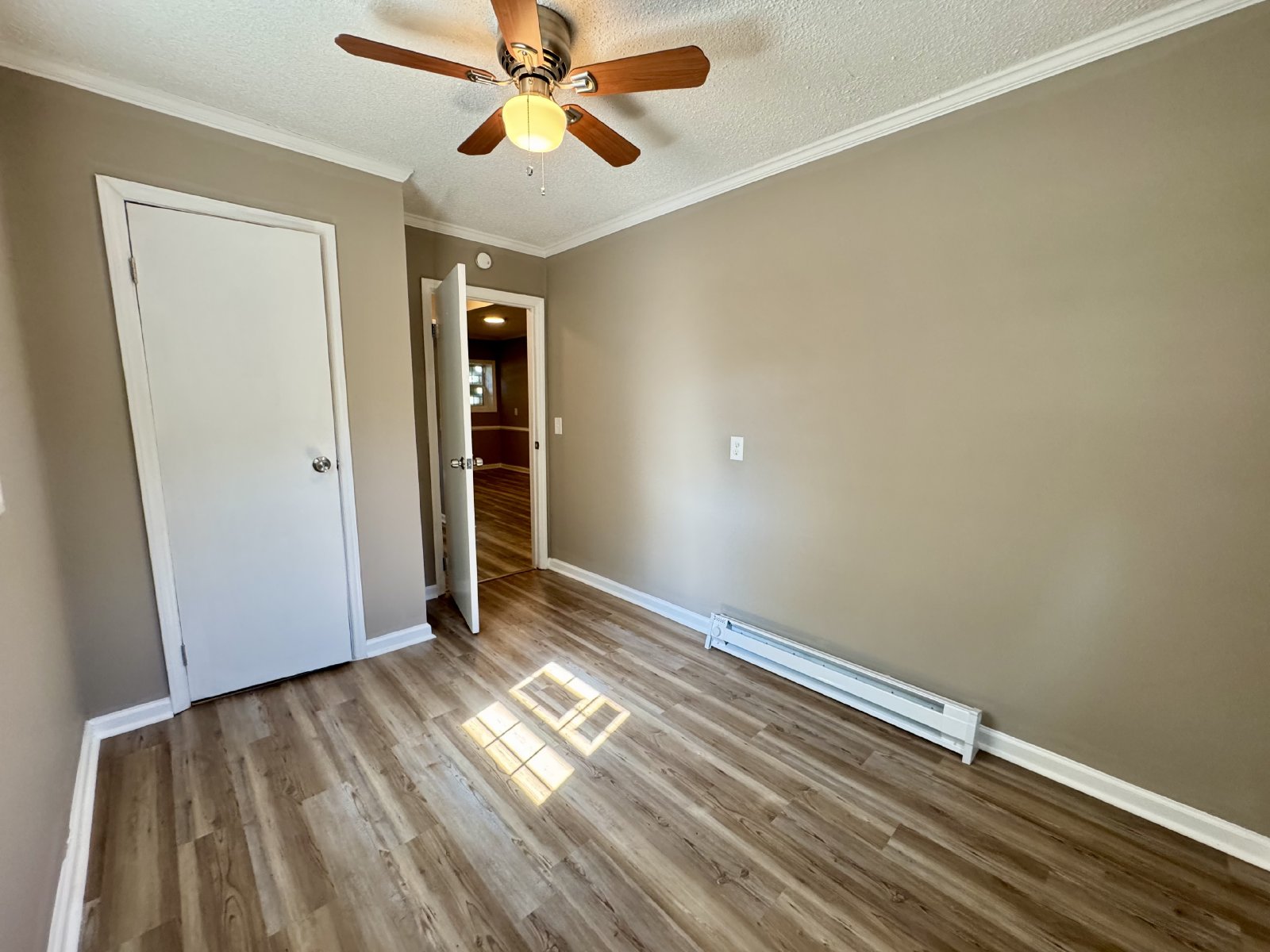 Location, Community, Quality Living. It Starts Here! MONTH TO MONTH LEASE ONLY property image