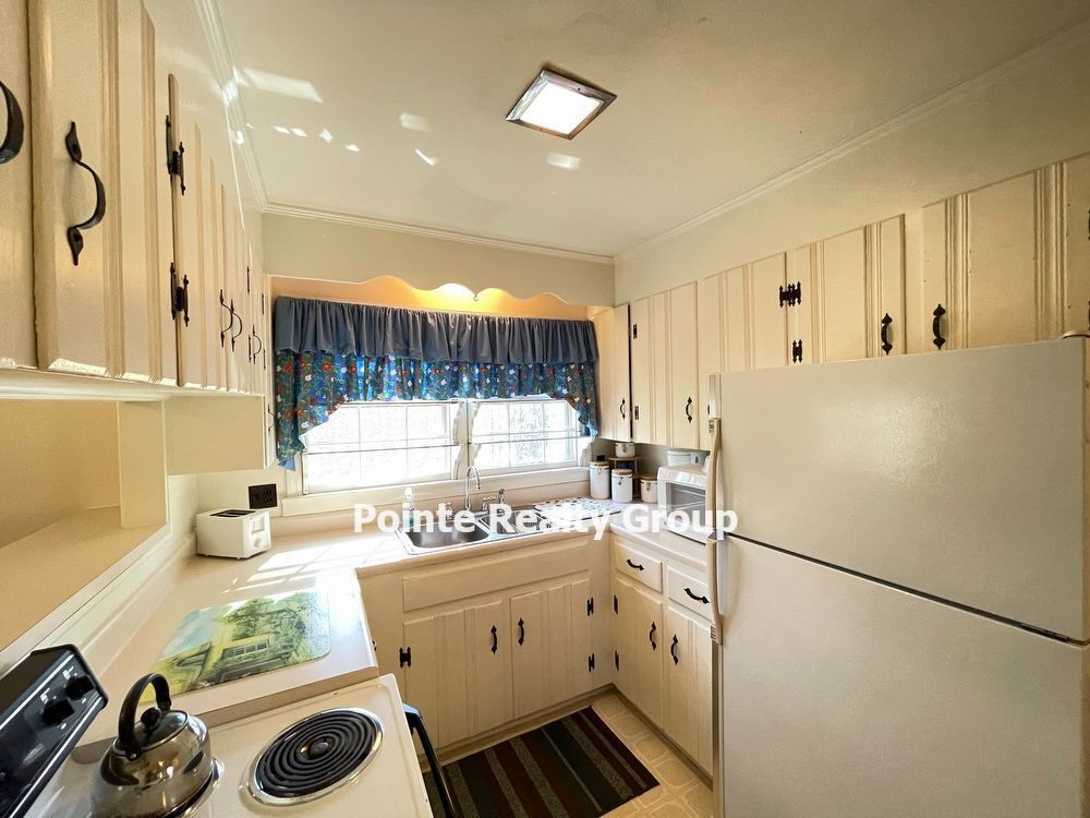 Fully Furnished~All Inclusive~Waiting For YOU! property image