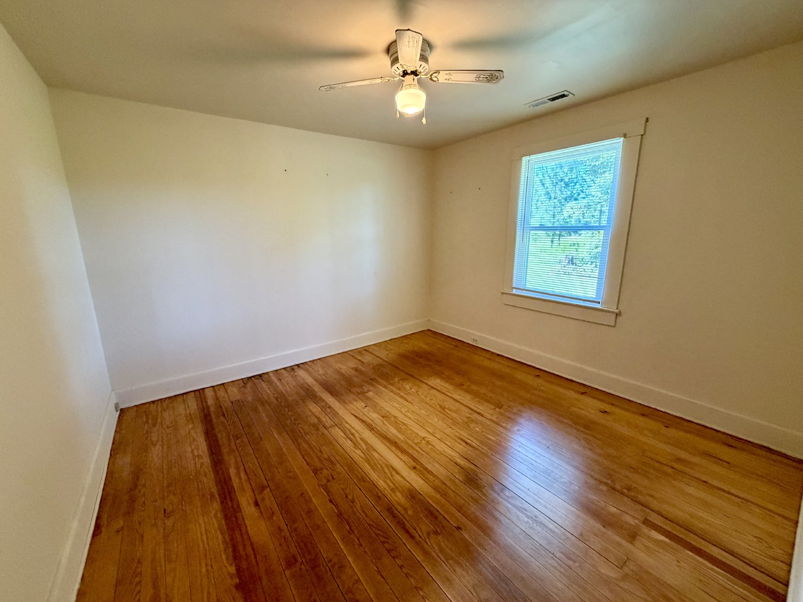 Say Hello to Your New Address! property image