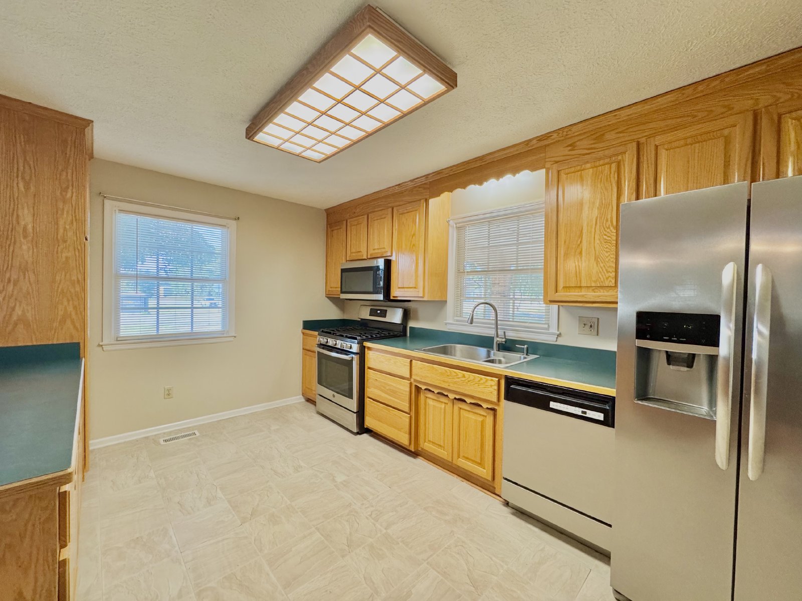Location, Community, Quality Living. It Starts Here! property image