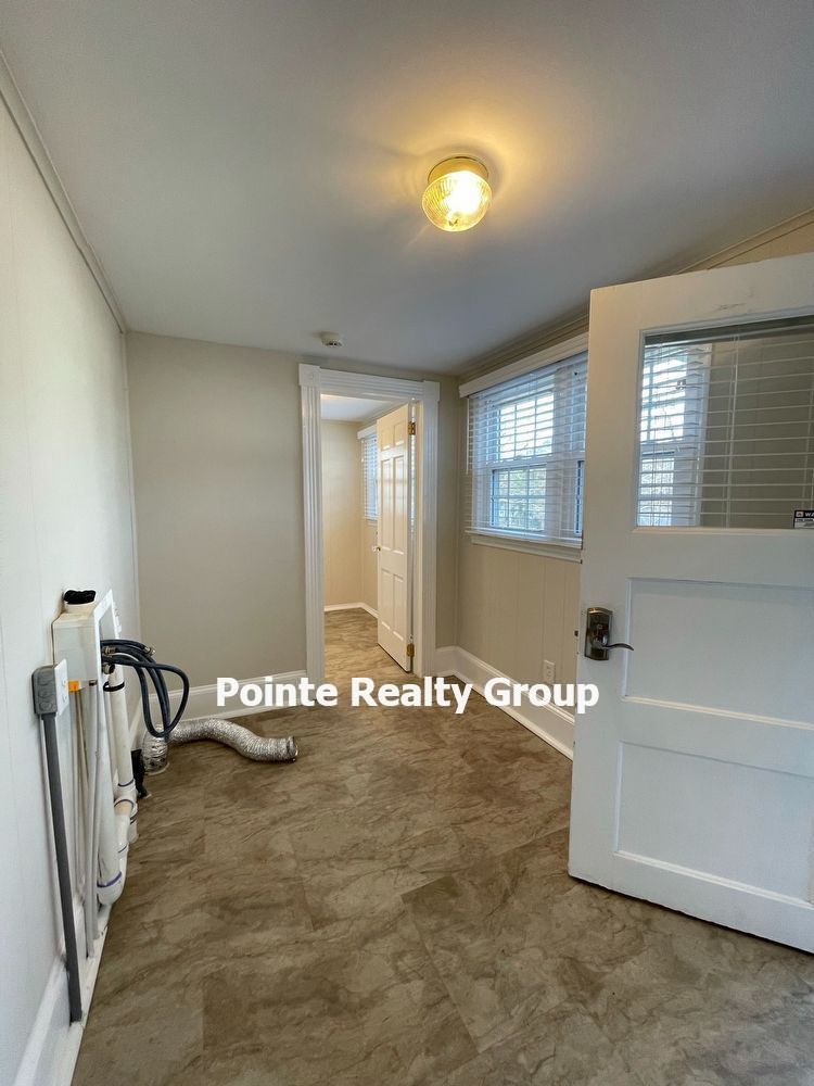 Huge Vintage Home in South Hill property image