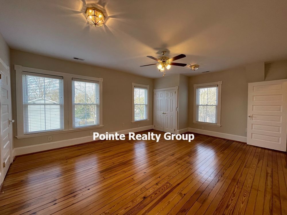 Huge Vintage Home in South Hill property image