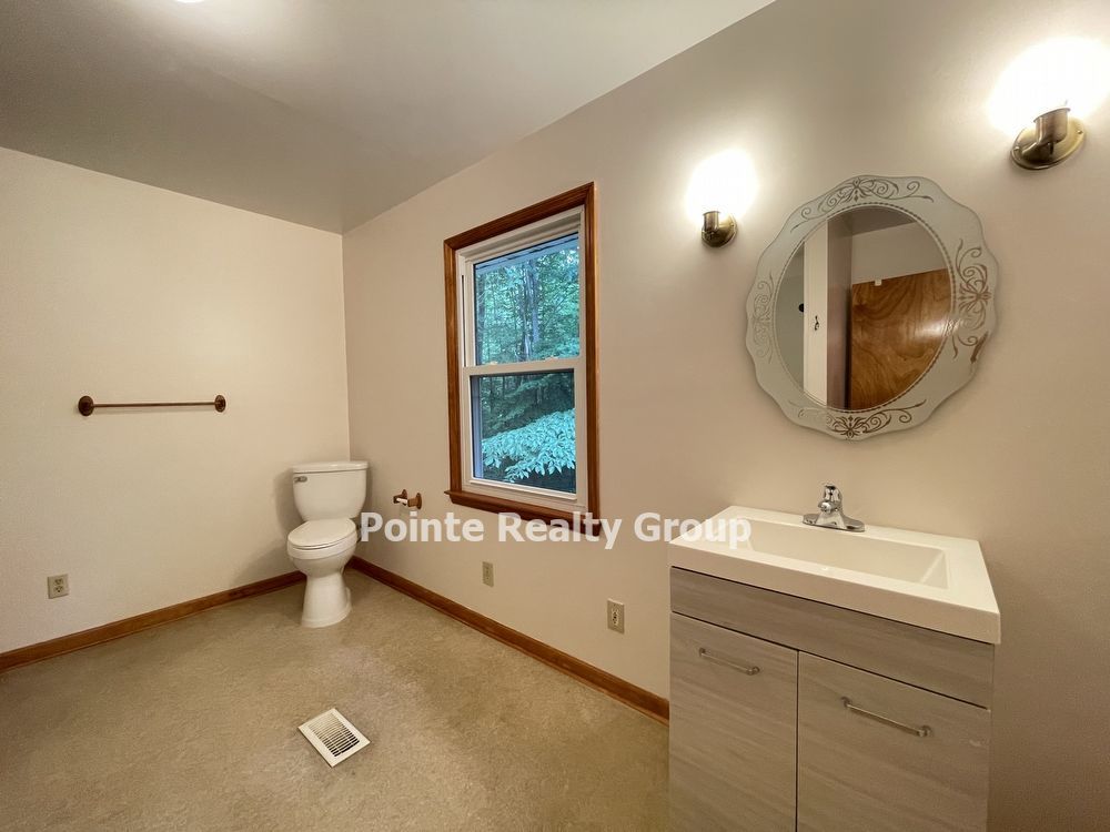 3 Bedroom Home on a Serene Setting property image