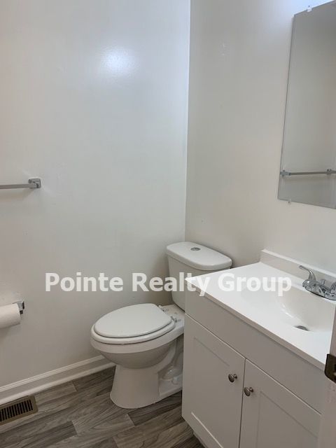 Settle in at 408 Holly Avenue! property image