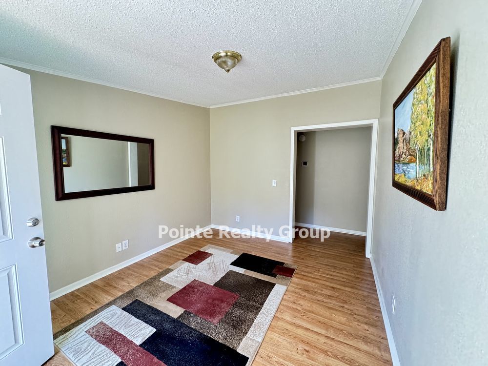 FULLY FURNISHED, ALL INCLUSIVE, LAKE ACCESS BEAUTY FOR RENT property image