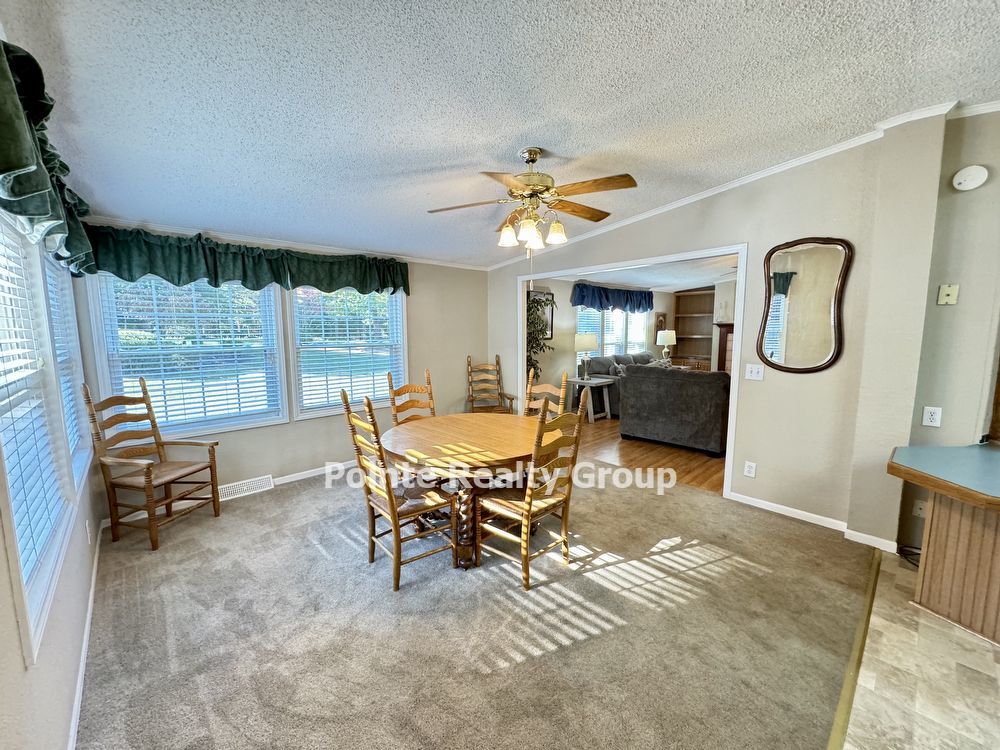 FULLY FURNISHED, ALL INCLUSIVE, LAKE ACCESS BEAUTY FOR RENT property image