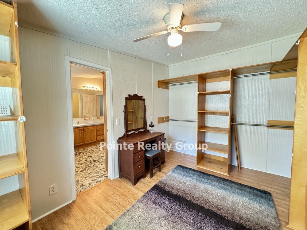 FULLY FURNISHED, ALL INCLUSIVE, LAKE ACCESS BEAUTY FOR RENT property image