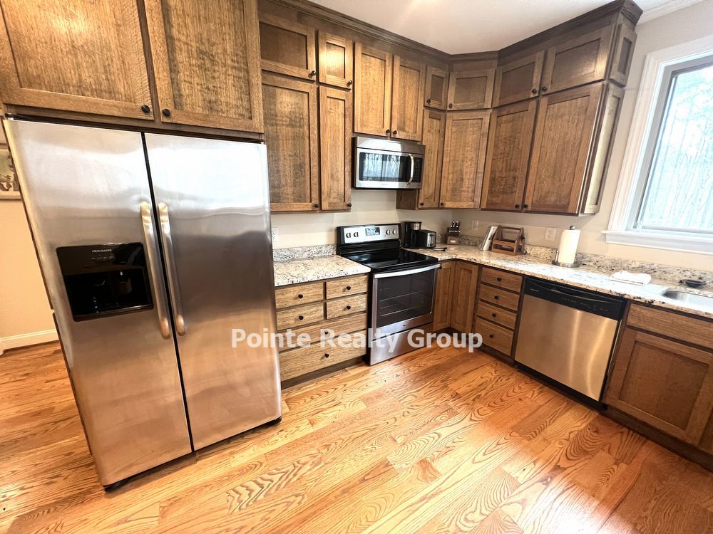 Furnished & All Inclusive Rental with Lake View-SHORT TERM LEASING!! property image