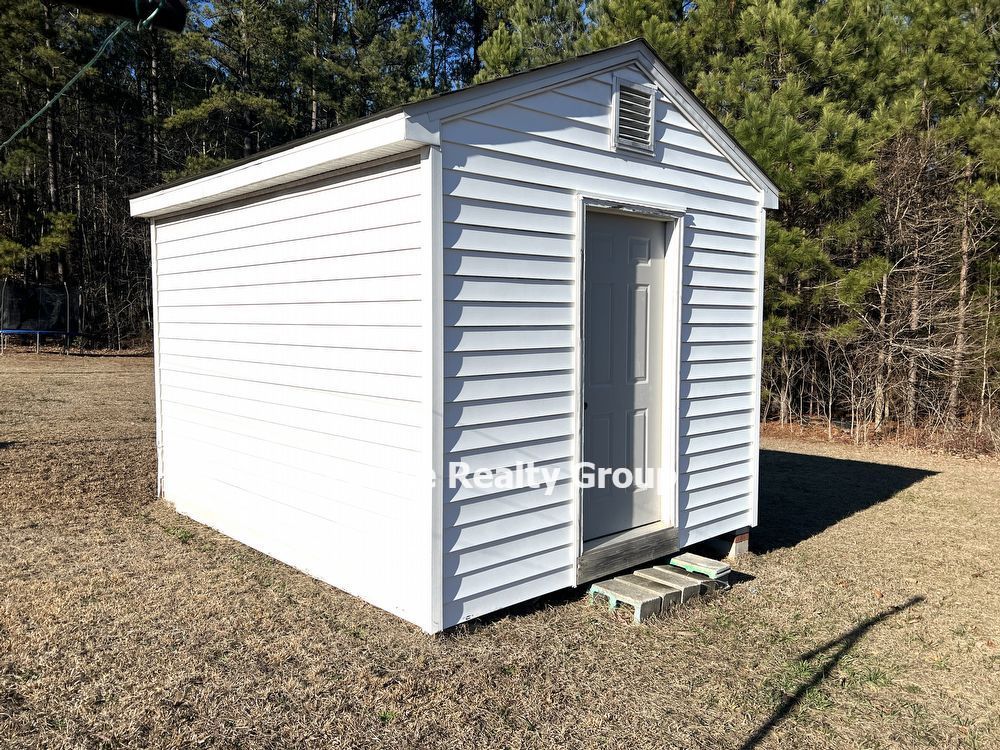 Country Living and Convenience at It's BEST property image