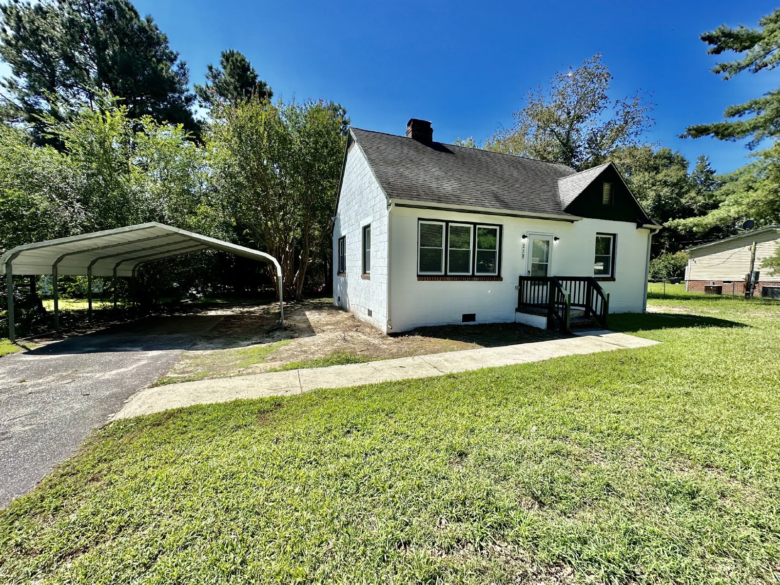 Newly Renovated 2 Bedroom 1 Bathroom Home property image