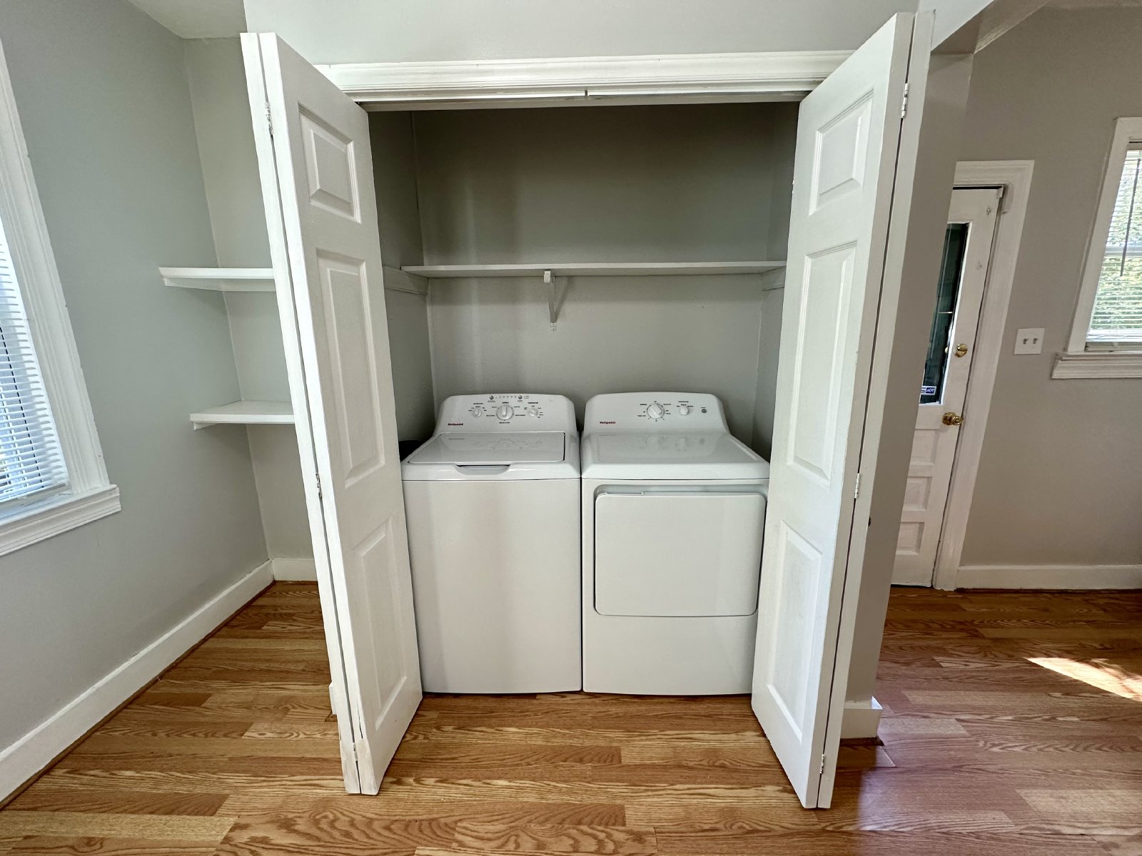 Newly Renovated 2 Bedroom 1 Bathroom Home property image