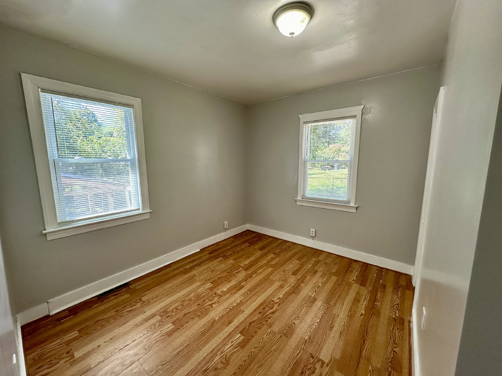 Newly Renovated 2 Bedroom 1 Bathroom Home property image