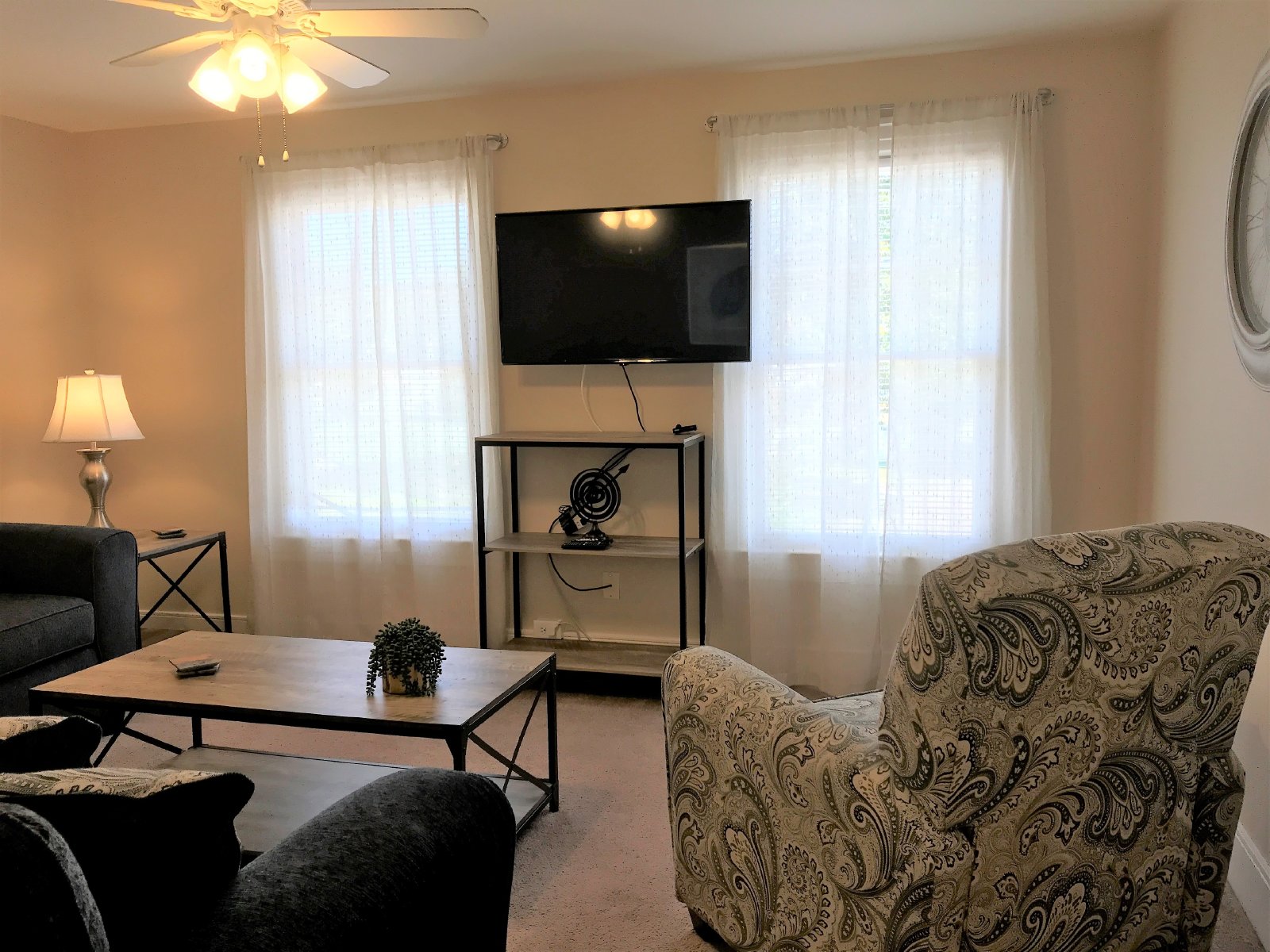 Fully Furnished/All Inclusive Upstairs Apartment for Rent property image