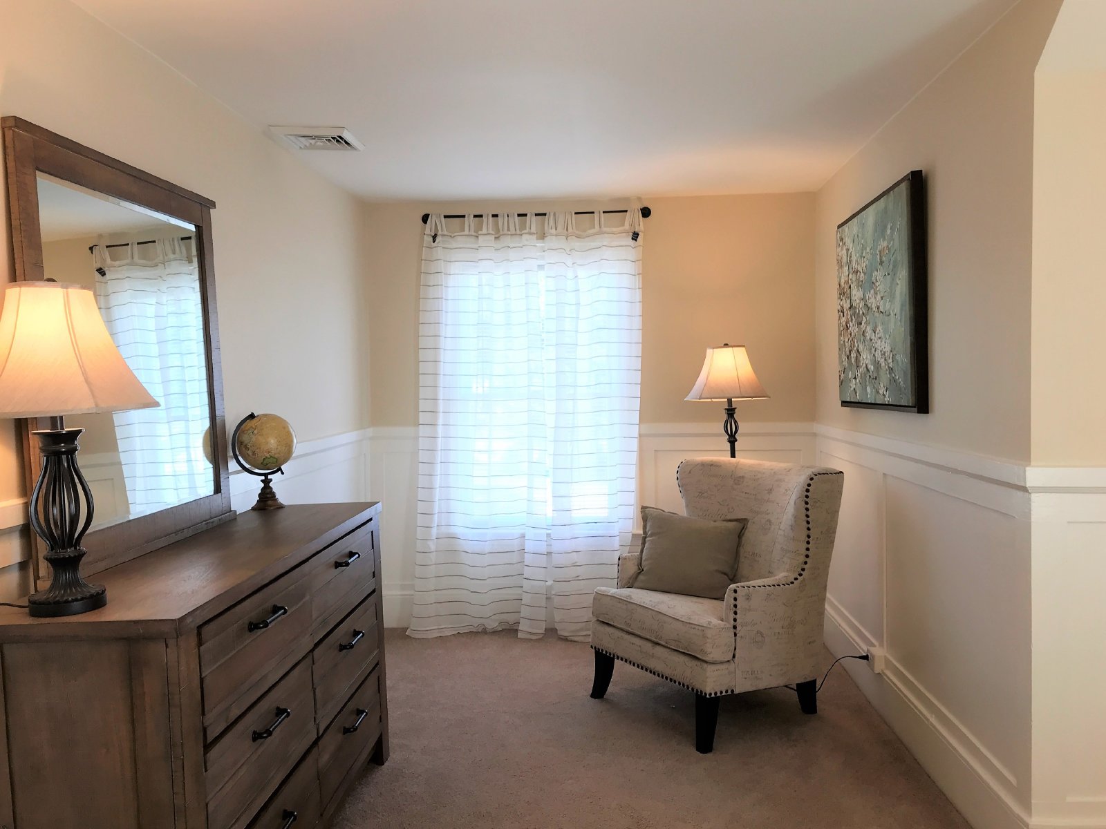 Fully Furnished/All Inclusive Upstairs Apartment for Rent property image