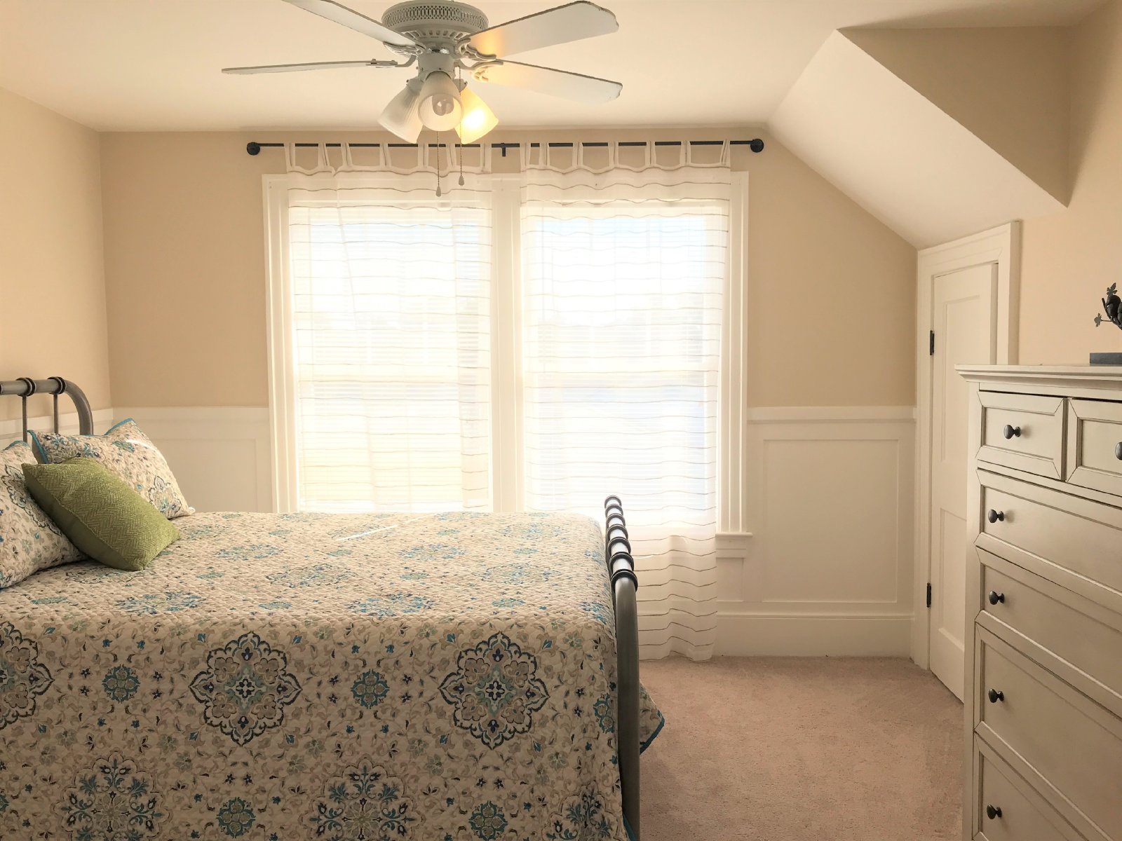 Fully Furnished/All Inclusive Upstairs Apartment for Rent property image