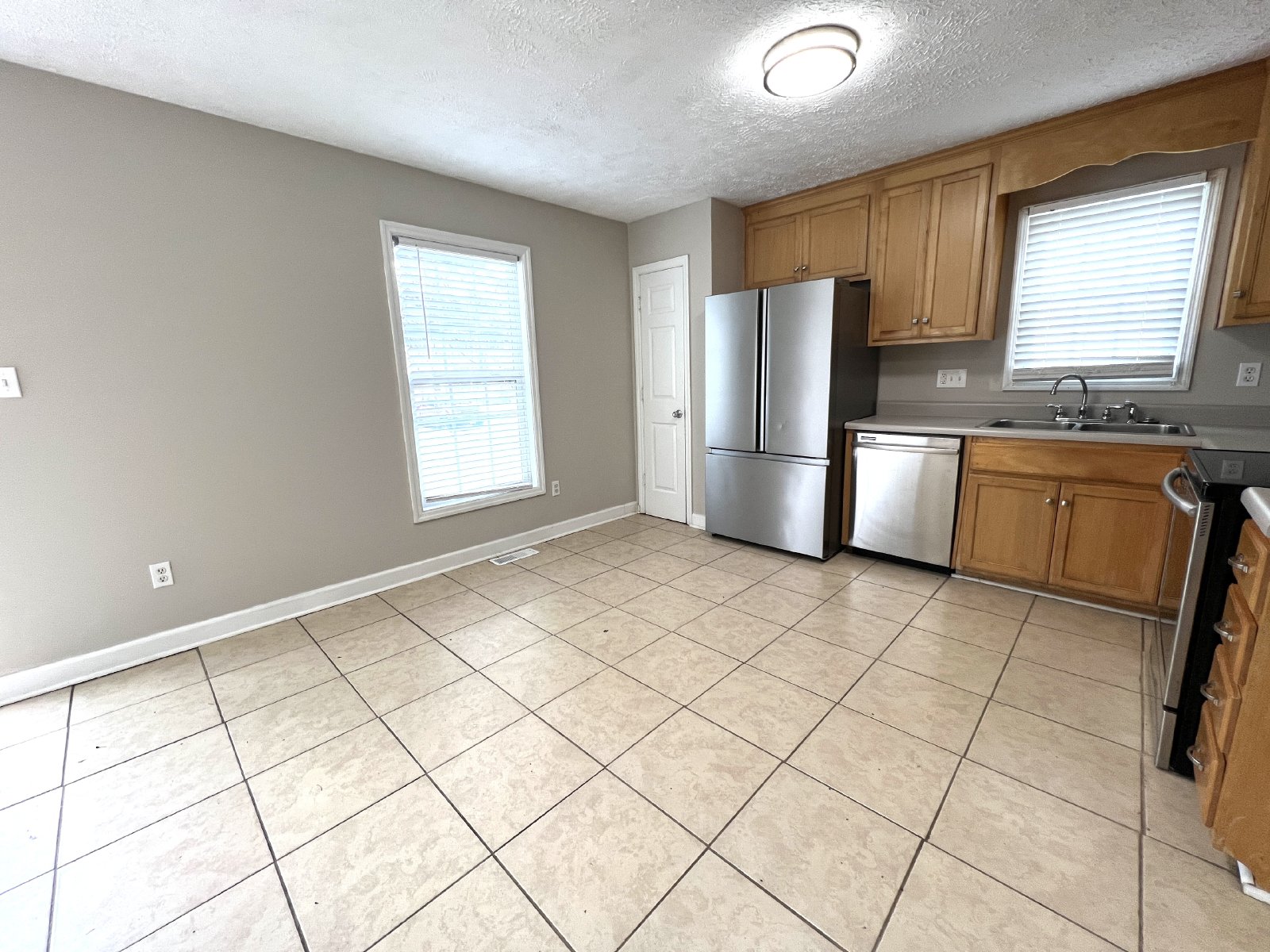 Everything You've Been Dreaming of is Here! Lease Today!! property image