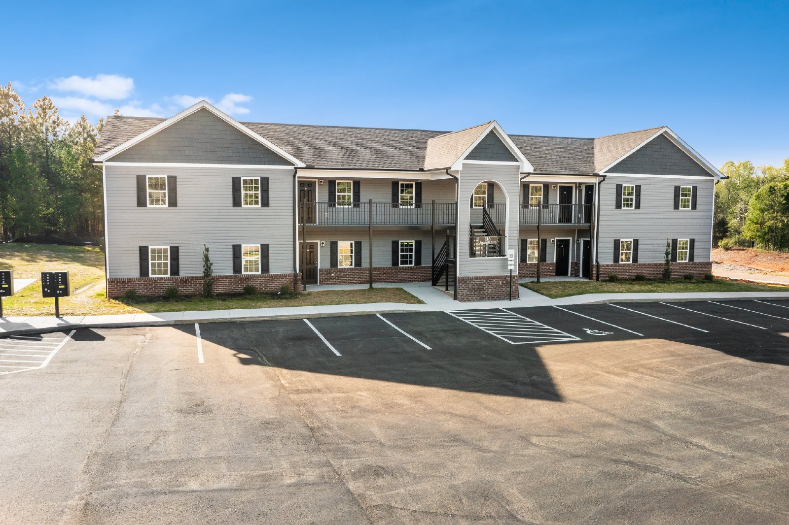 Brookside Lane Apartments! property image